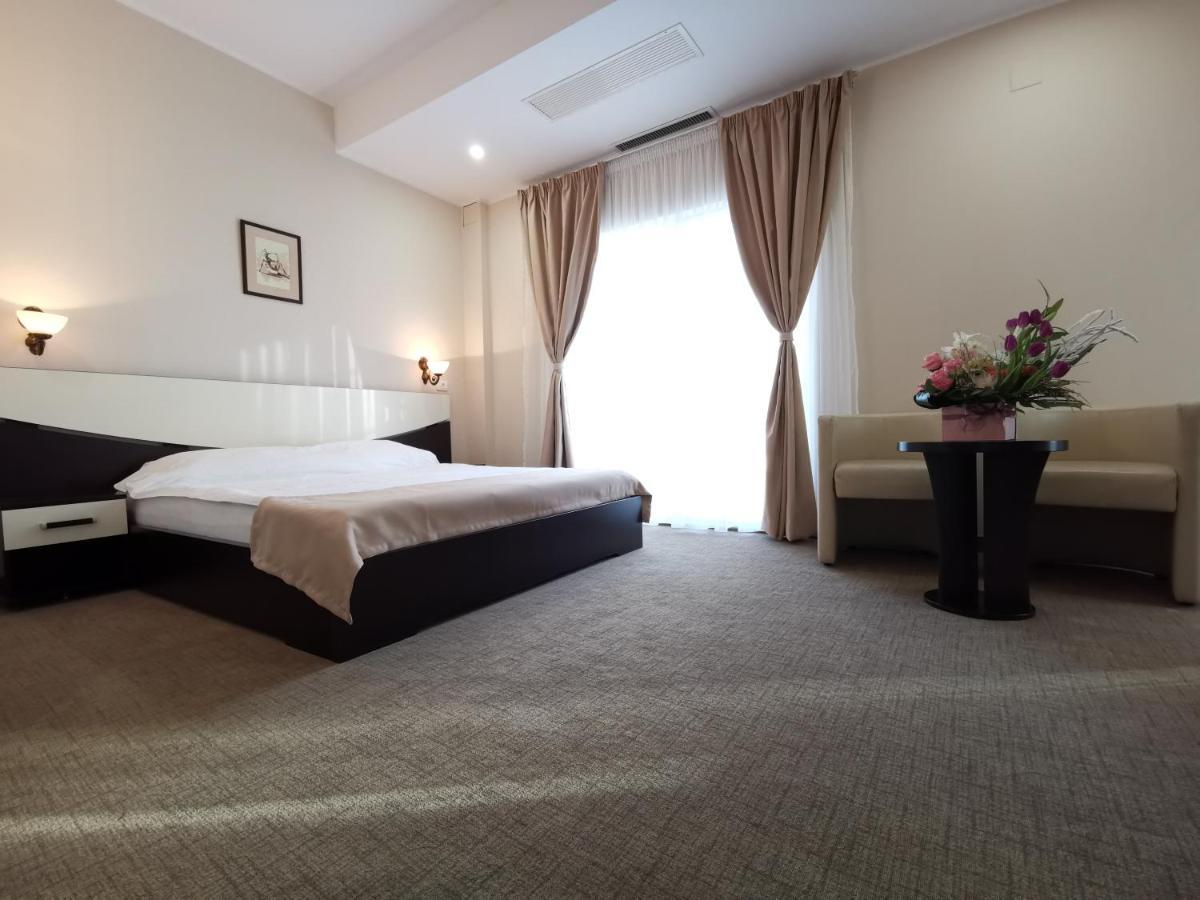 Hotel New Derby Constanta Luaran gambar